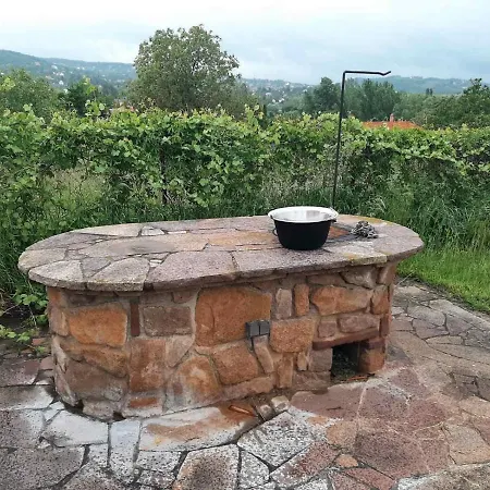 Paloznaki Nyaralo * Paloznak