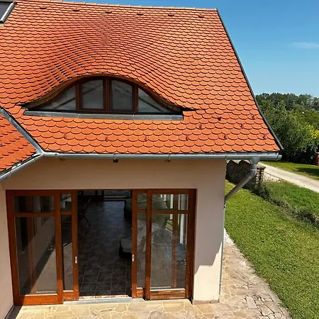 Vakantiehuis Paloznaki Nyaralo Paloznak